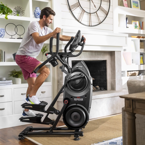 Elipsinis steperis treniruoklis Bowflex Max Total 40 TFT 19" HD Elipsinis steperis treniruoklis Bowflex Max Total 40 TFT 19" HD