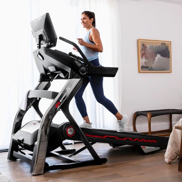 Pusiau profesionalus bėgimo takelis Bowflex T56 TFT 22" HD