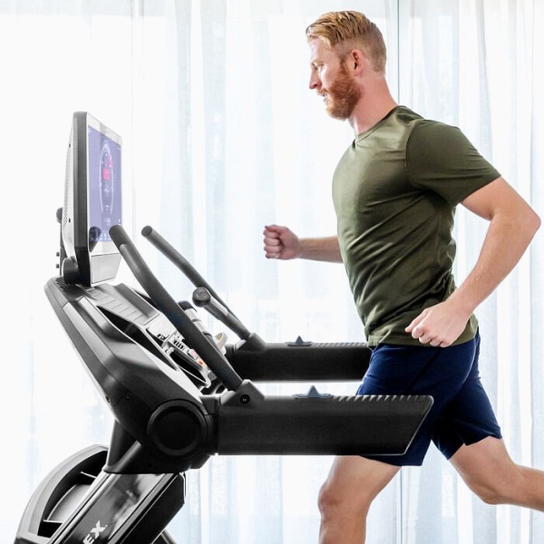 Pusiau profesionalus bėgimo takelis Bowflex T56 TFT 22" HD