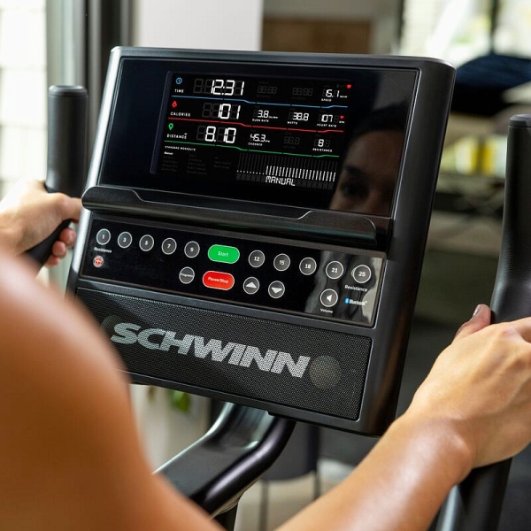 Išmanusis dviratis treniruoklis - ergometras Schwinn 590U LCD