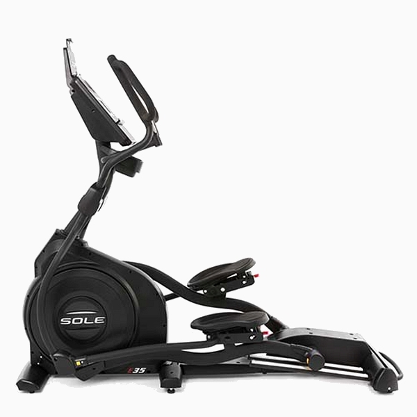 Elipsinis treniruoklis su reguliuojama (auto.) įkalne Sole Fitness E35 LCD