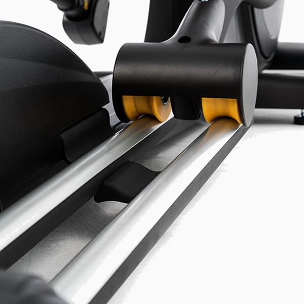 Elipsinis treniruoklis Sole Fitness E95 LCD