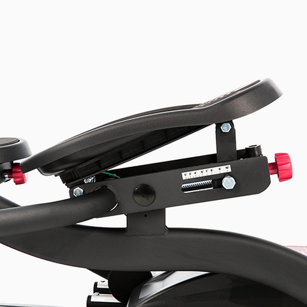 Elipsinis treniruoklis Sole Fitness E95 LCD