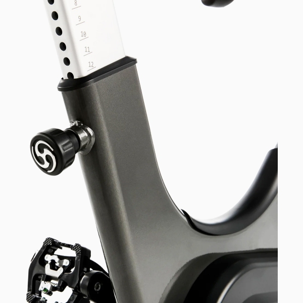 "Premium" klasės komfortiškas spiningo dviratis - spineris Spirit Fitness Johnny G Bike LED "Premium" klasės komfortiškas spiningo dviratis - spineris Spirit Fitness Johnny G Bike LED