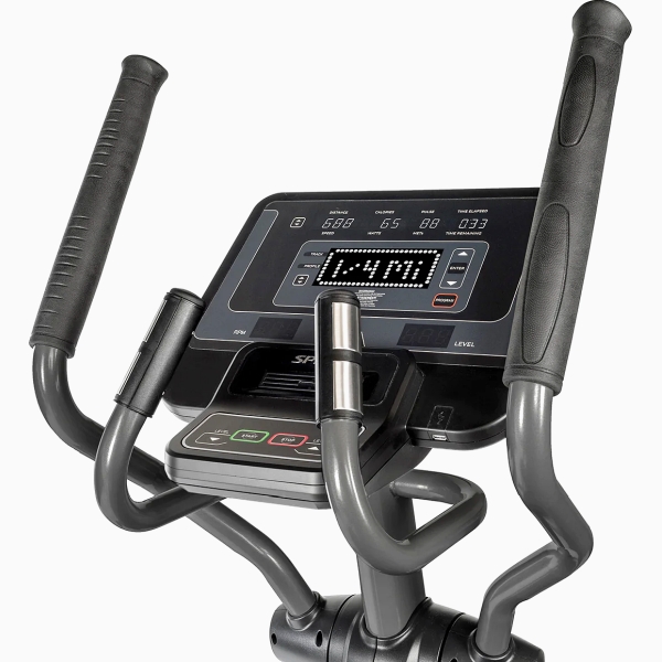 Profesionalus elipsinis treniruoklis Spirit Fitness CE800+ LED PRO (New Model)