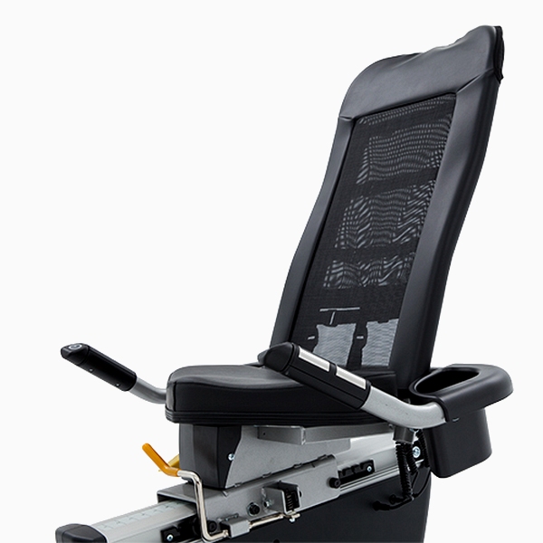 Horizontalus dviratis treniruoklis intensyvioms treniruotėms Spirit Fitness XBR95 LCD Horizontalus dviratis treniruoklis intensyvioms treniruotėms Spirit Fitness XBR95 LCD