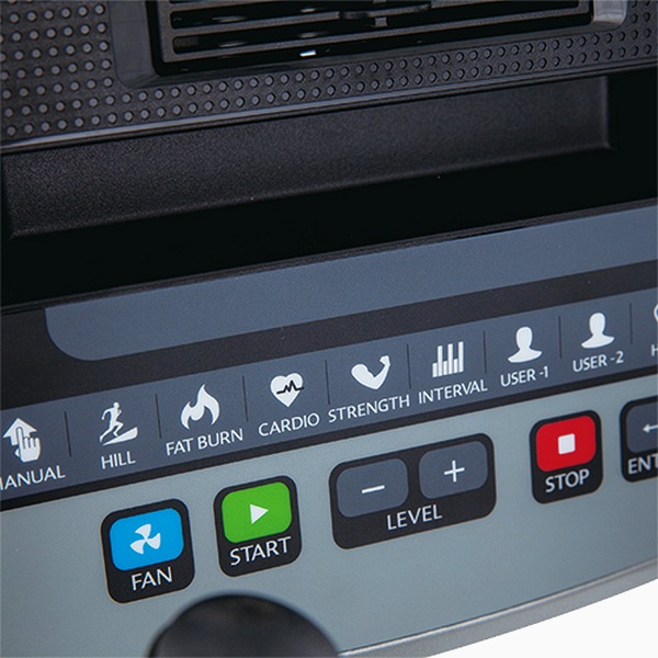 Elipsinis treniruoklis Spirit Fitness XE395 LCD