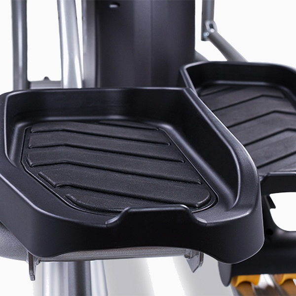 Elipsinis treniruoklis Spirit Fitness XE395 LCD