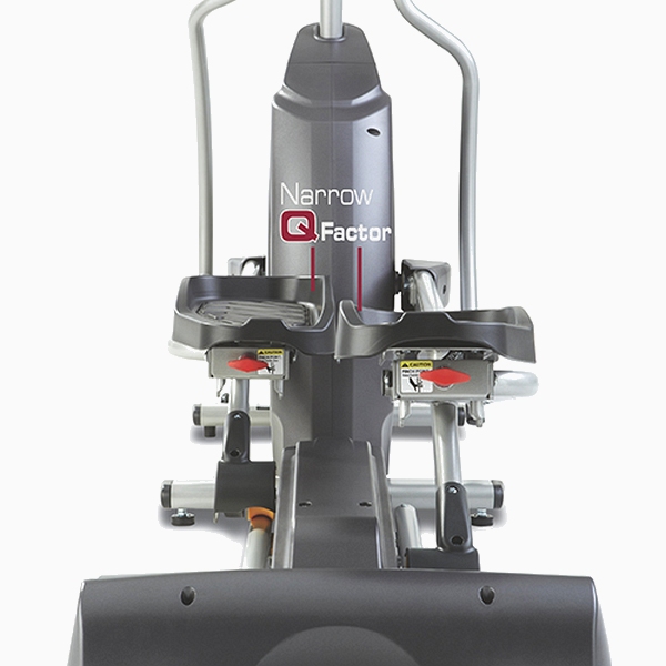 Elipsinis treniruoklis Spirit Fitness XE395 LCD