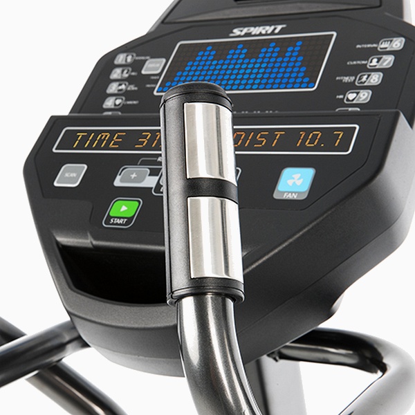 Profesionalus elipsinis treniruoklis Spirit Fitness CE800 LED PRO