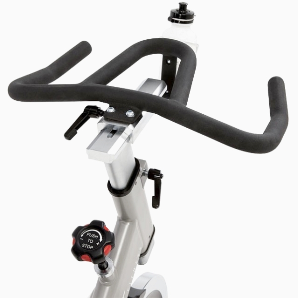 Pusiau profesionalus spiningo dviratis - spineris su kompiuteriu Spirit Fitness SB700 LCD