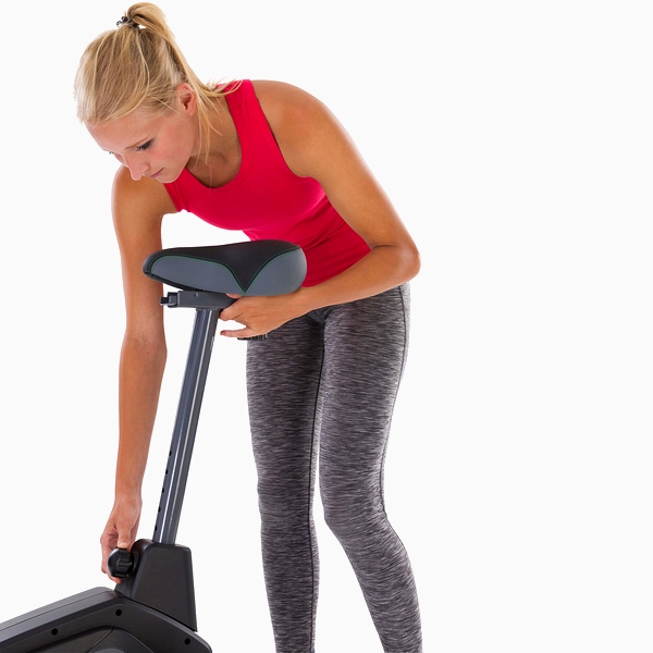 Magnetinis dviratis treniruoklis - ergometras Tunturi Cardio Fit E30 LCD Magnetinis dviratis treniruoklis - ergometras Tunturi Cardio Fit E30 LCD